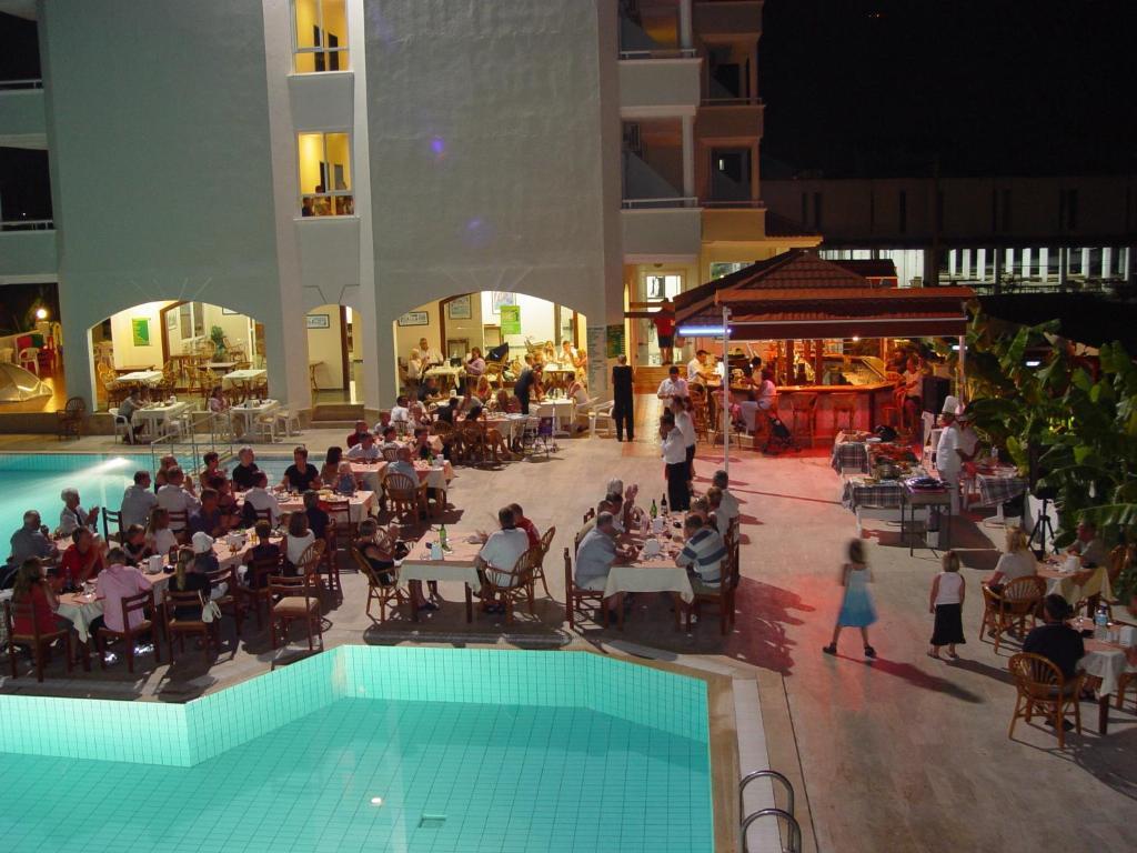 Candan Apart Marmaris Exterior foto